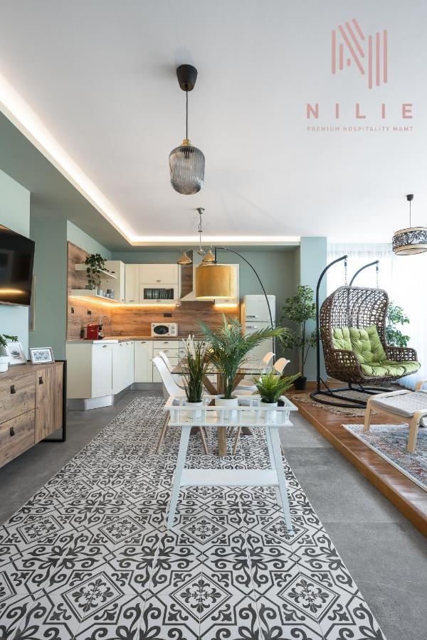 Ferienwohnung Okto Penthouse, Nilie Hospitality Mgmt Thessaloniki Exterior foto